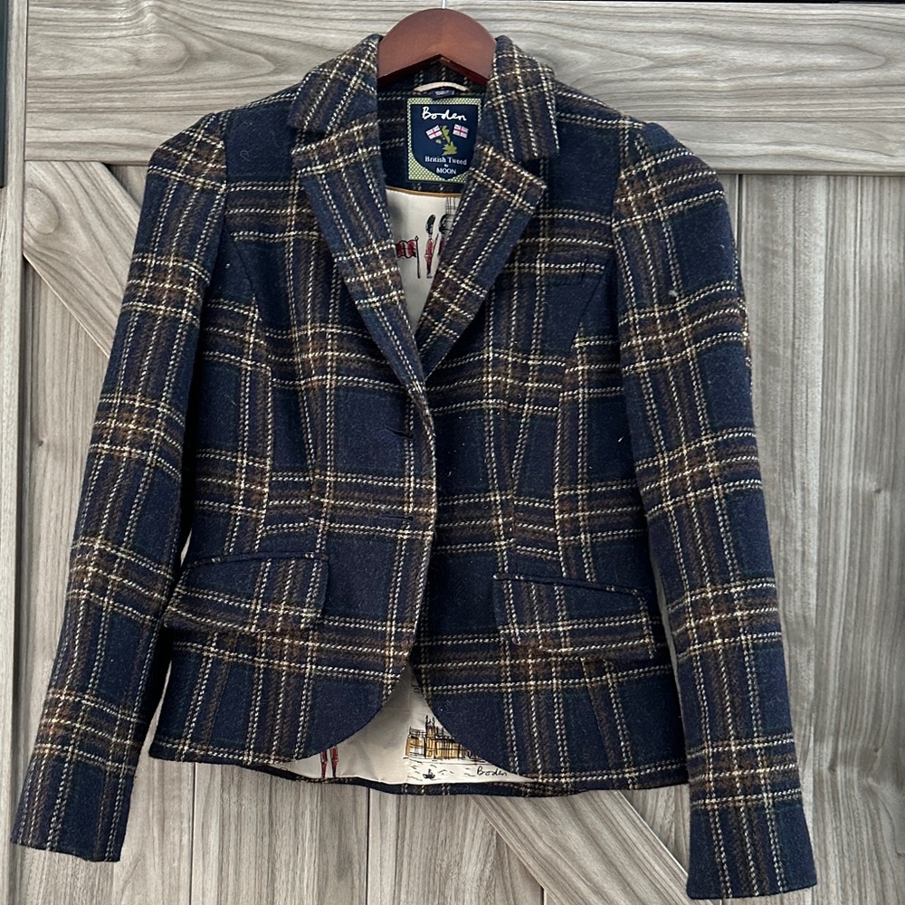 Boden British Tweed by Moon Women's Navy Check Blazer